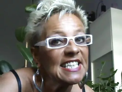 أول فيديوهات سكس متر ...